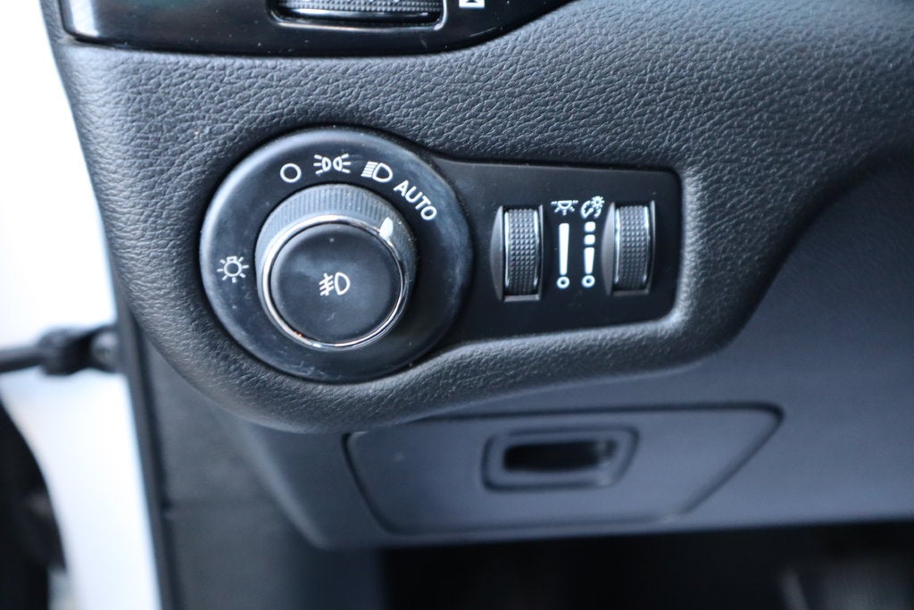 2019 Jeep Cherokee Altitude FWD