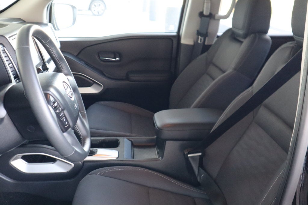 2024 Nissan Frontier Crew Cab SV 4x4