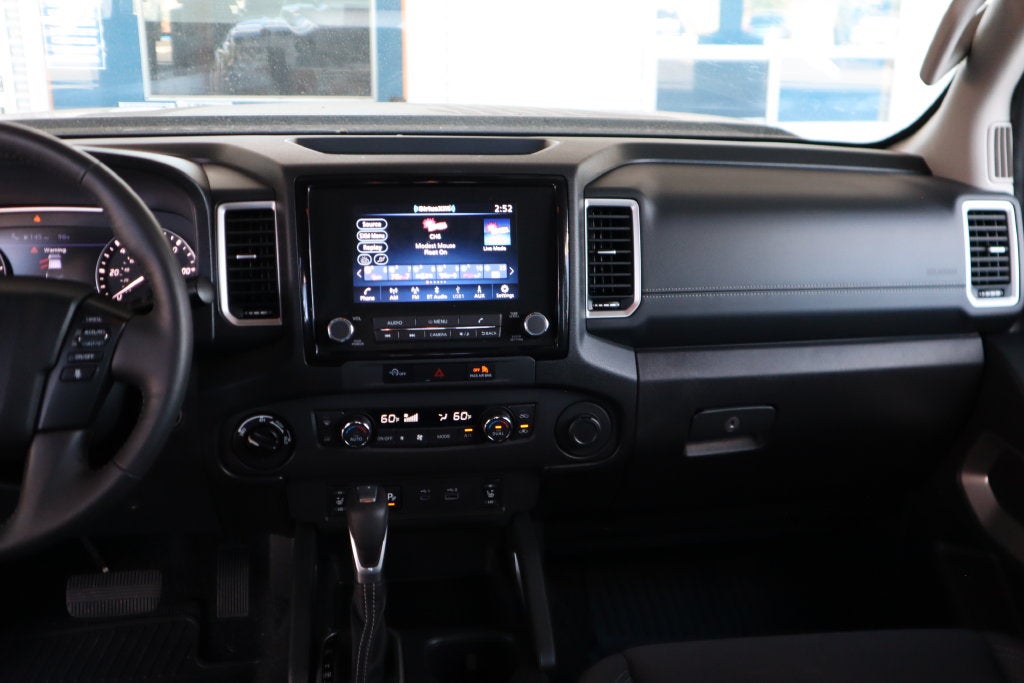 2024 Nissan Frontier Crew Cab SV 4x4