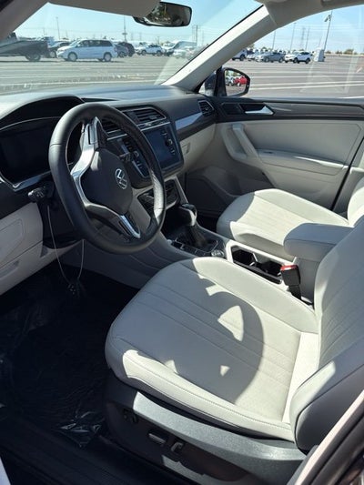 2023 Volkswagen Tiguan 2.0T SE