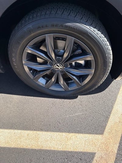 2023 Volkswagen Tiguan 2.0T SE