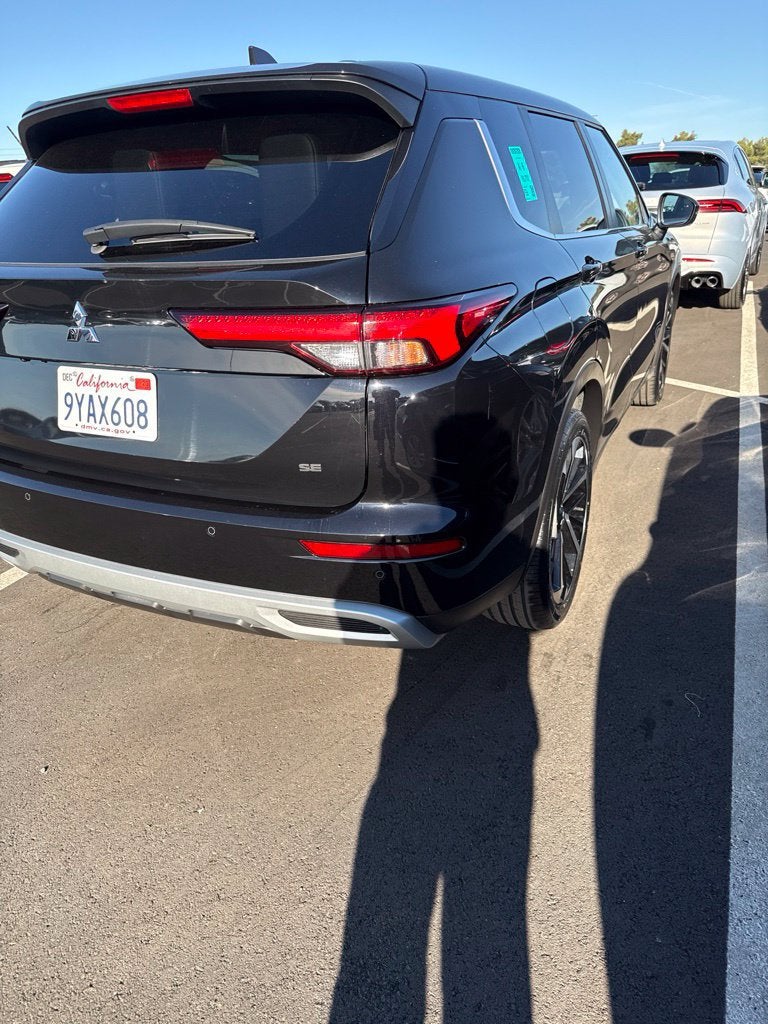 2024 Mitsubishi Outlander SE